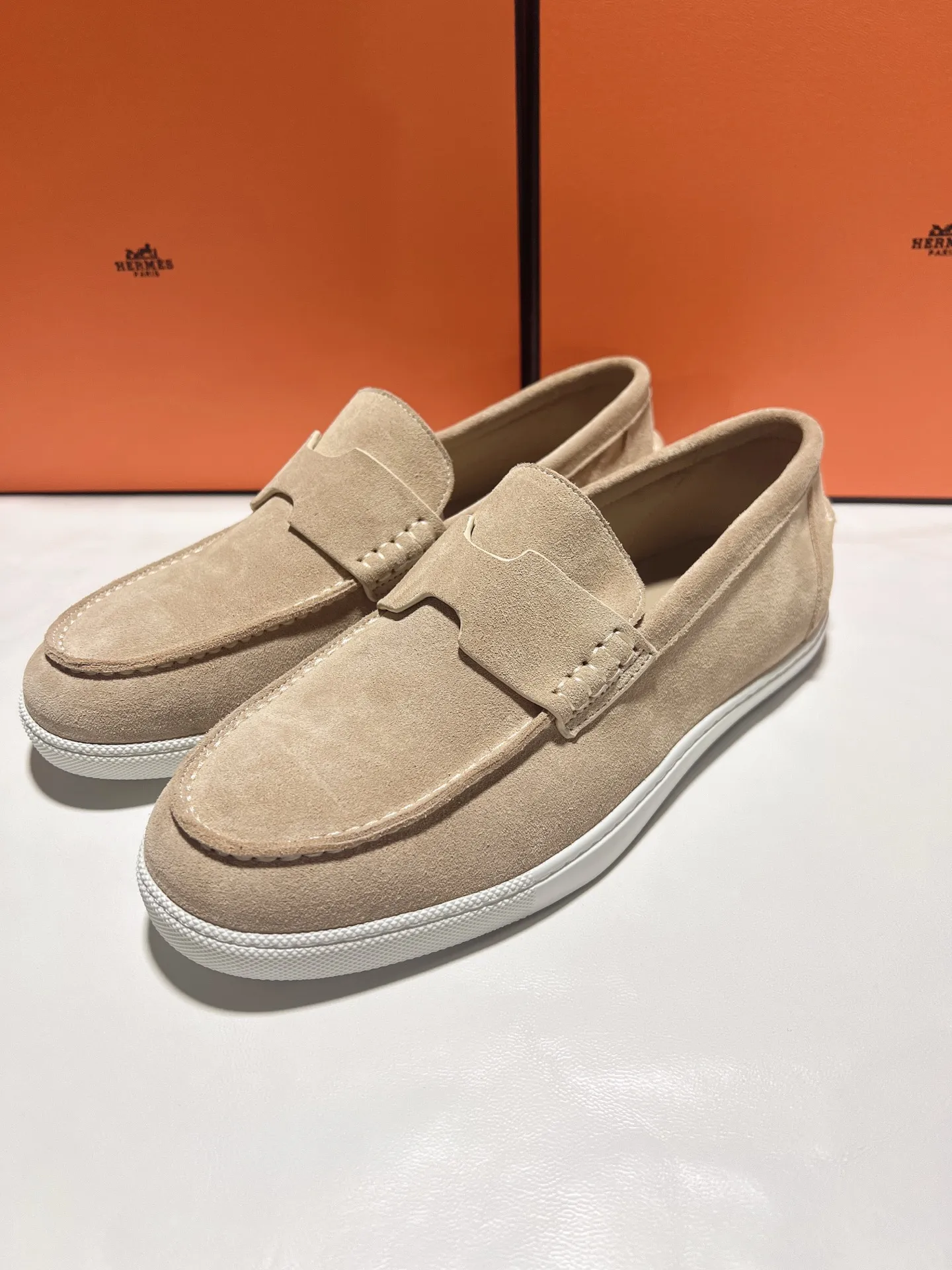 👟👟Ex-factory price 540👟👟 ♥2025 HERMES The latest hot model, the official website is developed simultaneously, original quality Size: Women's size 36/46